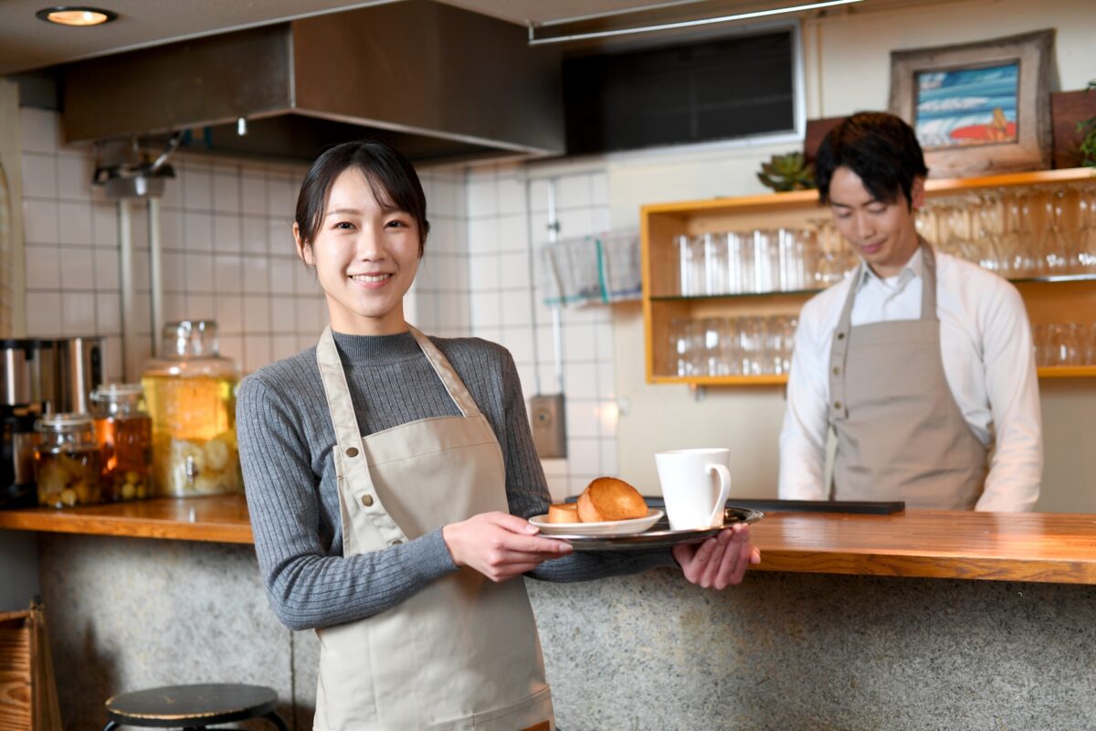 カフェバイトの様子