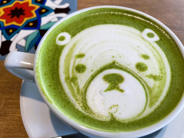 アースカフェの抹茶ラテ