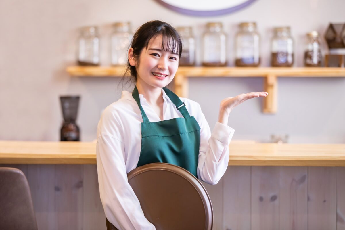 カフェのバイトスタッフ