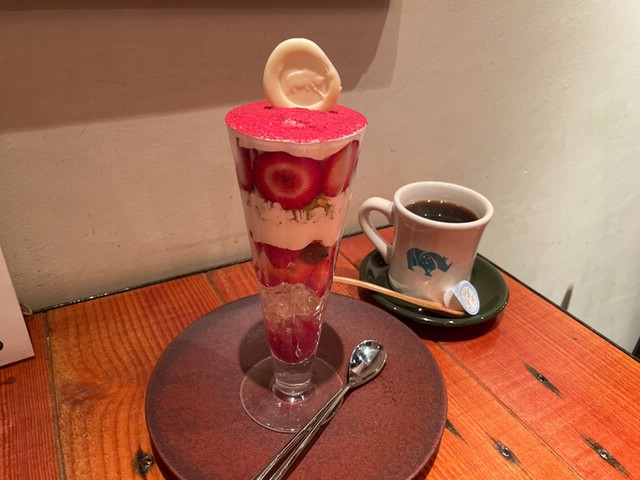 バリサイカフェのパフェ