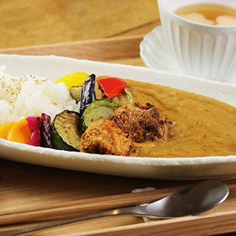 城町CAFE ランチメニュー カレー