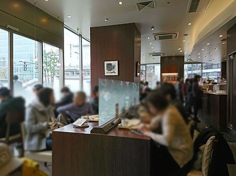 ドトール店内1