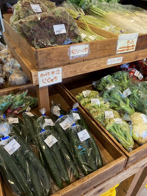 一夜城 鎧塚ファーム　野菜直売所