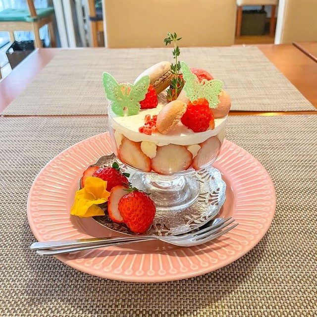 Cafe T　のいちごのパフェ