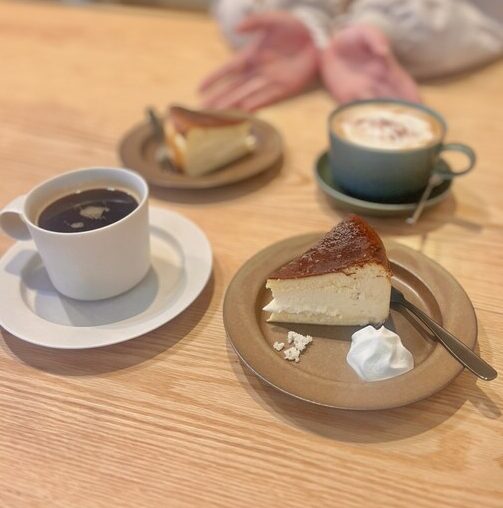 fluffcoffeeplusのバスクチーズケーキ