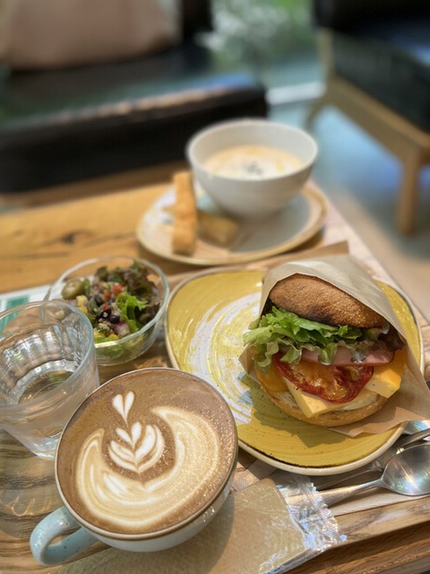 Jaco Coffee Roaster & Wine Barの食事