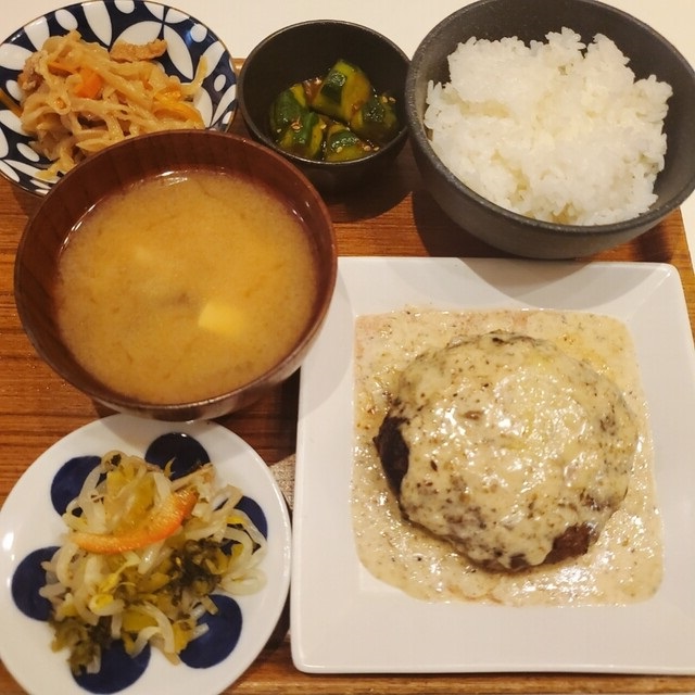 midのランチ