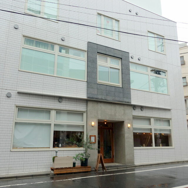 almond hostel & cafeの外観