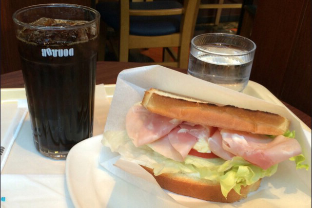 ドトールコーヒーのサンドイッチ