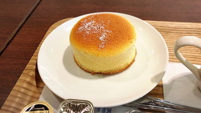 キーズカフェのスフレパンケーキ