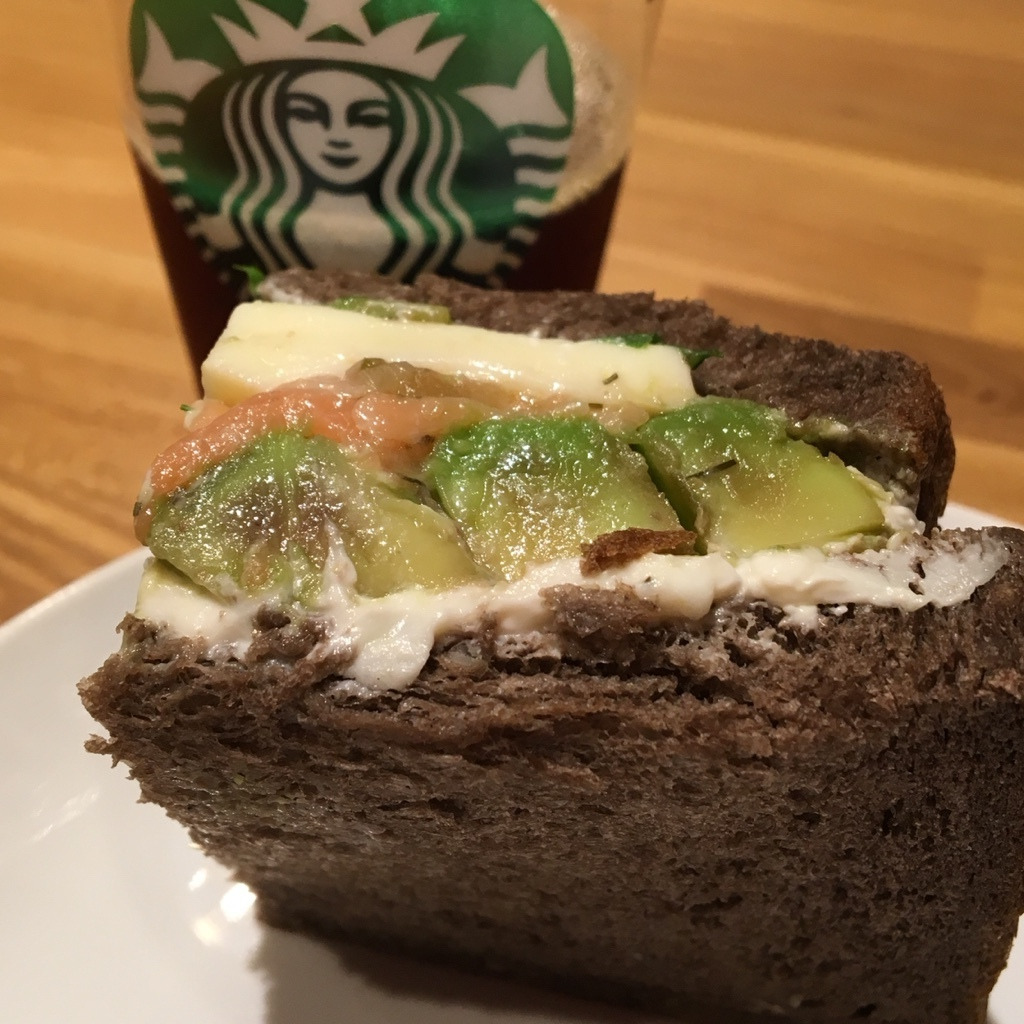 スターバックスのサンドイッチ