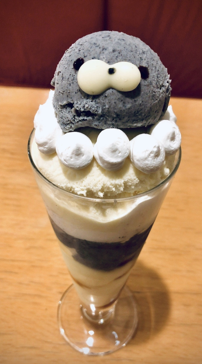 カフェドゥコリンズのパフェ