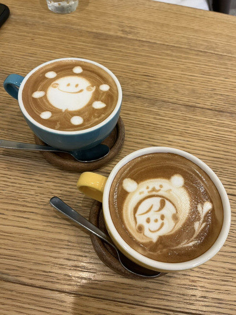 カフェツムリのラテ