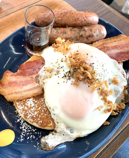 カフェラバーラウンジバイ上島珈琲店の食事系パンケーキ