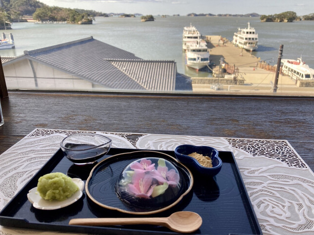 はすのはねカフェのフラワー水わらび餅