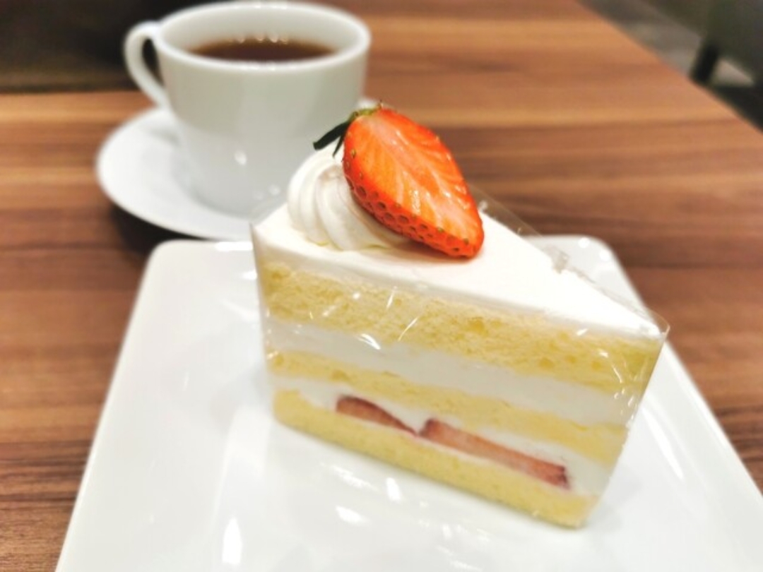 ルミリュウ大船ケーキセット