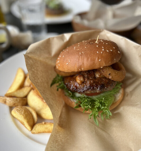 ロイヤルガーデンカフェ青山のバーガー