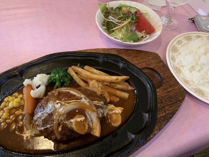 カフェ・ド・ラペの料理