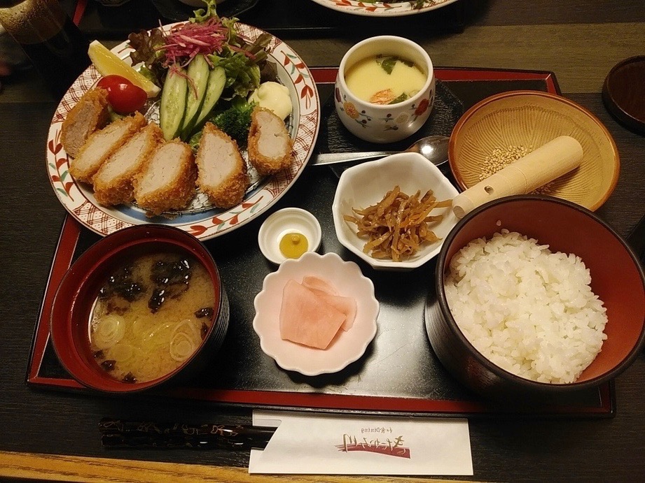 きたかみ川の料理