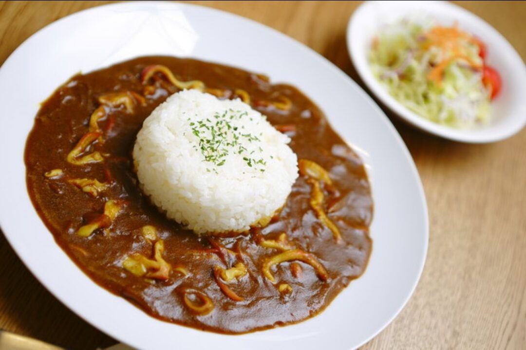 ココトマカフェのホッキカレー