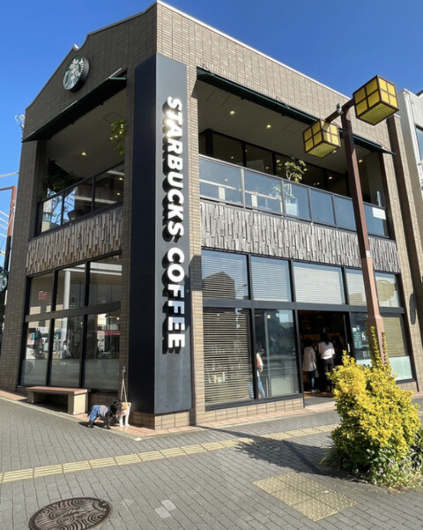 スターバックス覚王山の外観