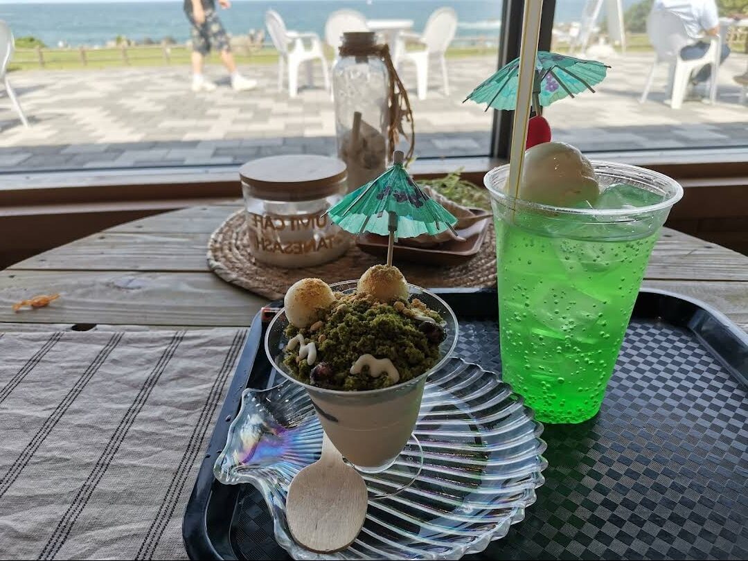 海カフェたねさしのメロンソーダ