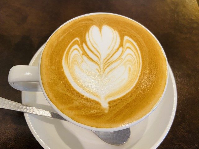 SUTEND COFFEEのカフェオレ