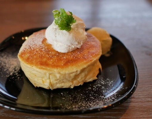 カフェ１８番のパンケーキ