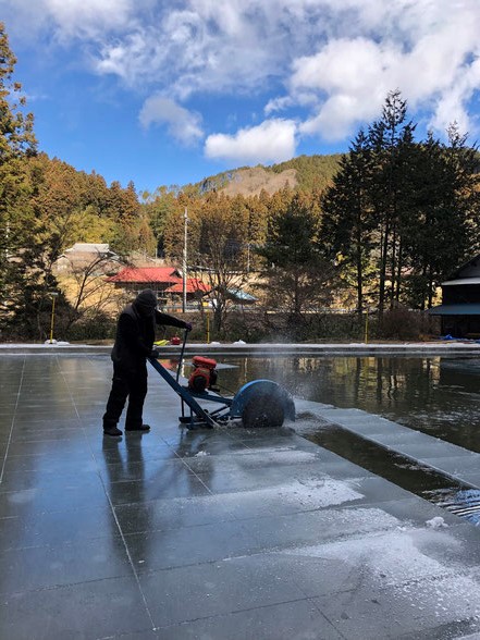 松月氷室の氷の作り方