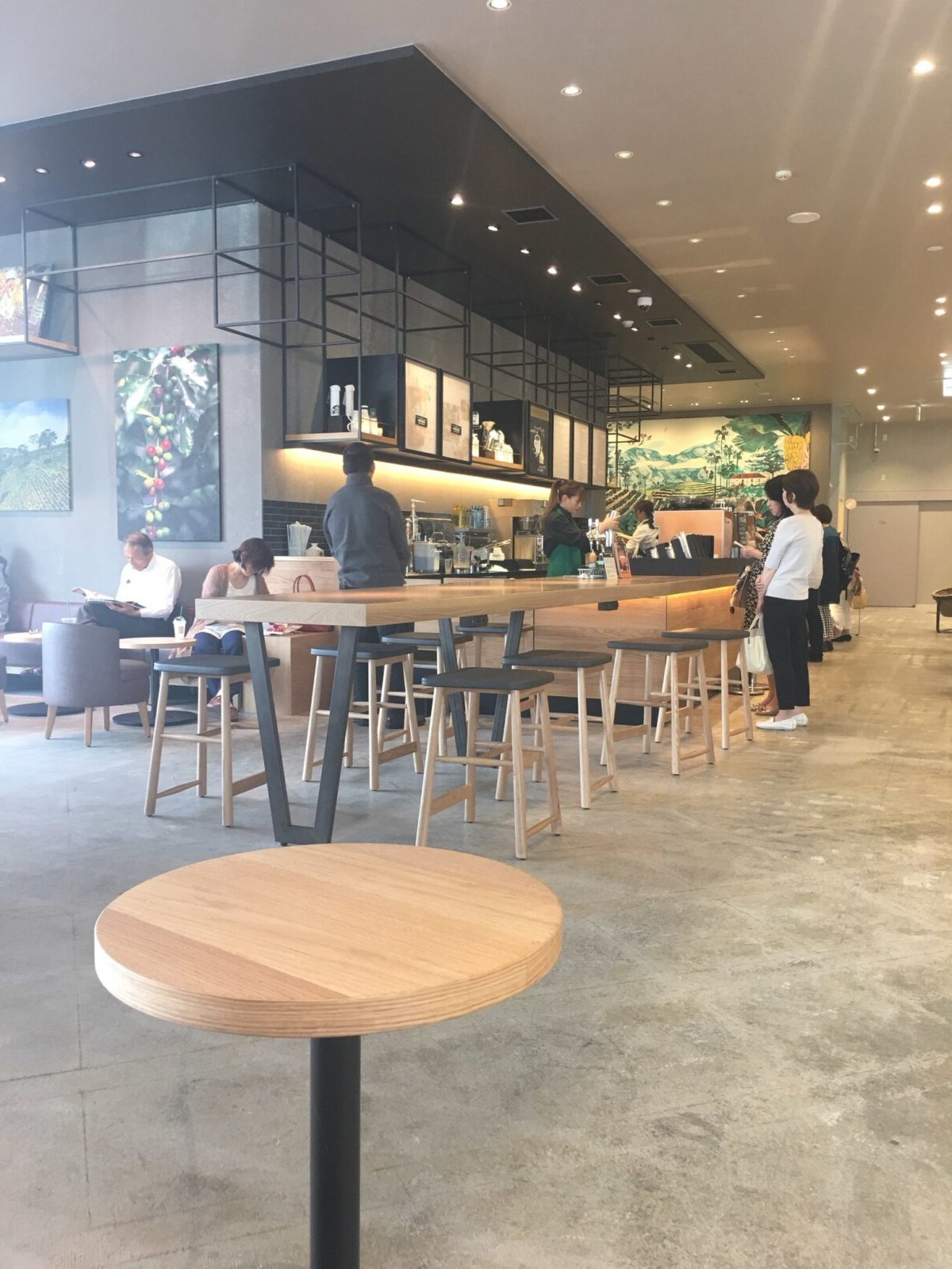 スターバックスコーヒーTSUTAYA春日井店の座席の写真