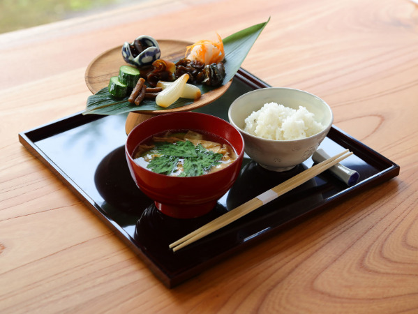 汁飯香の店　隠居　うわさわの朝食