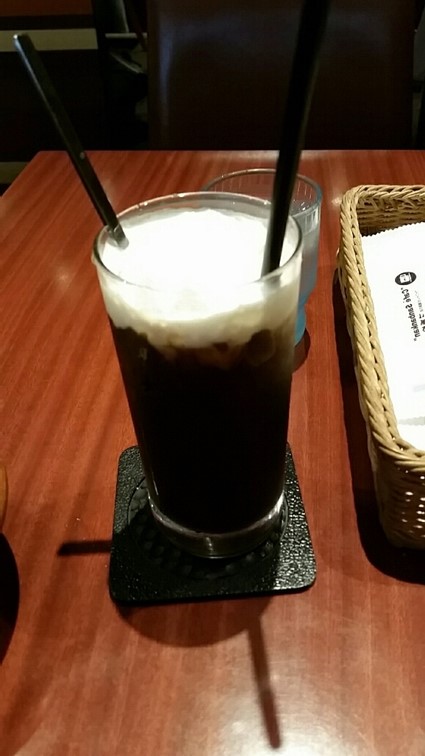 カフェ三番館の名物アイスコーヒー