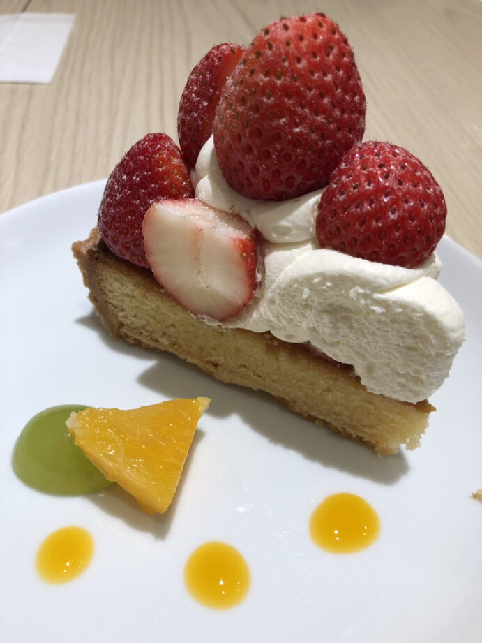 ARROW TREE 芦屋モンテメール店のケーキの写真