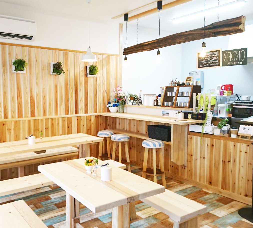 Cafeしましまの店内