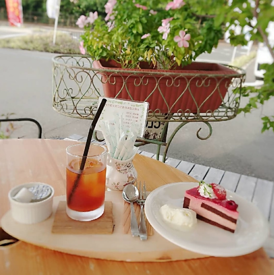 cafe Alice（カフェ アリス）のケーキセット