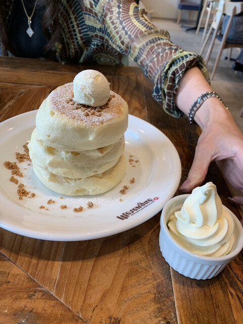 メレンゲのホイップバターパンケーキ