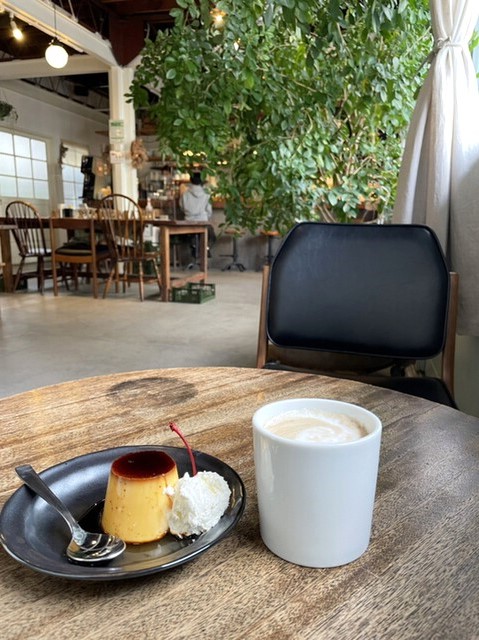 fukadasocafeのプリンとコーヒー