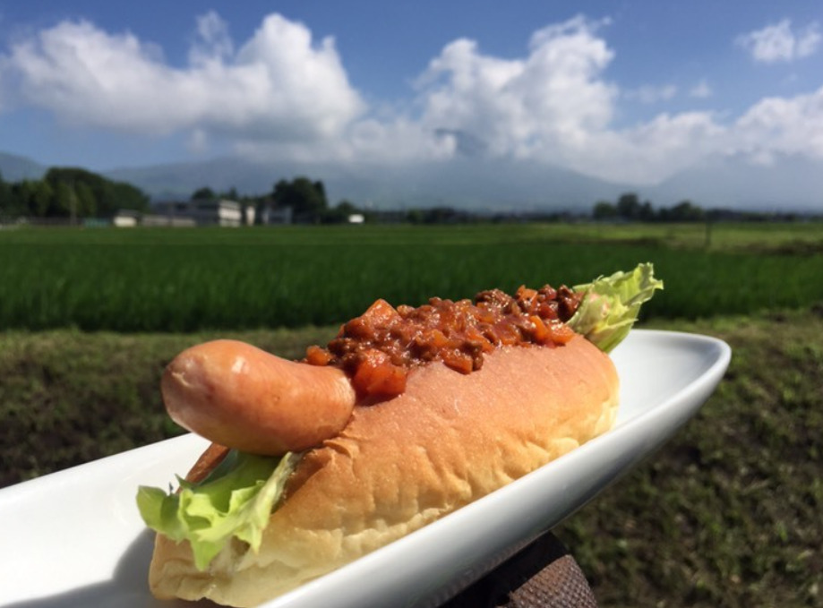 ヒバリカフェのホットドッグ