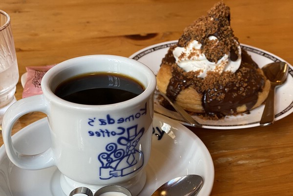 コメダ珈琲のコーヒーとシノワール