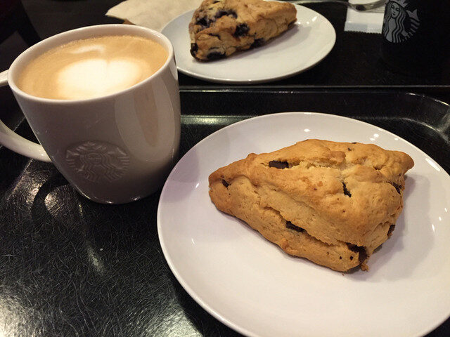 スタバのチョコチップスコーン