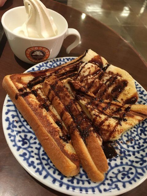 サンマルクカフェのチョコバナナトースト