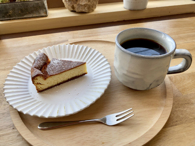 ウミノネコーヒーのケーキセット