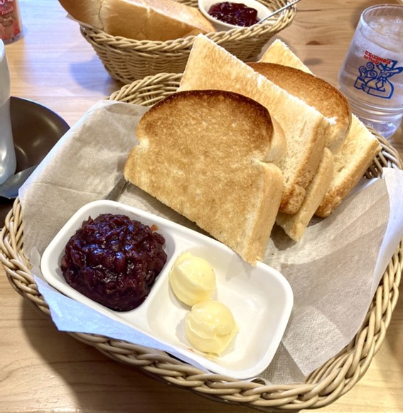 コメダ珈琲店の小倉あんトースト