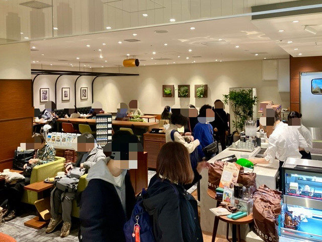 CUBICPLAZA 新横浜店の内観