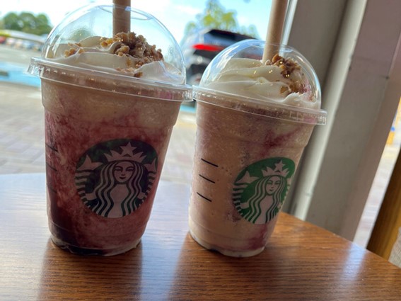 Starbucks Coffeeのマロンカシスフラペチーノ