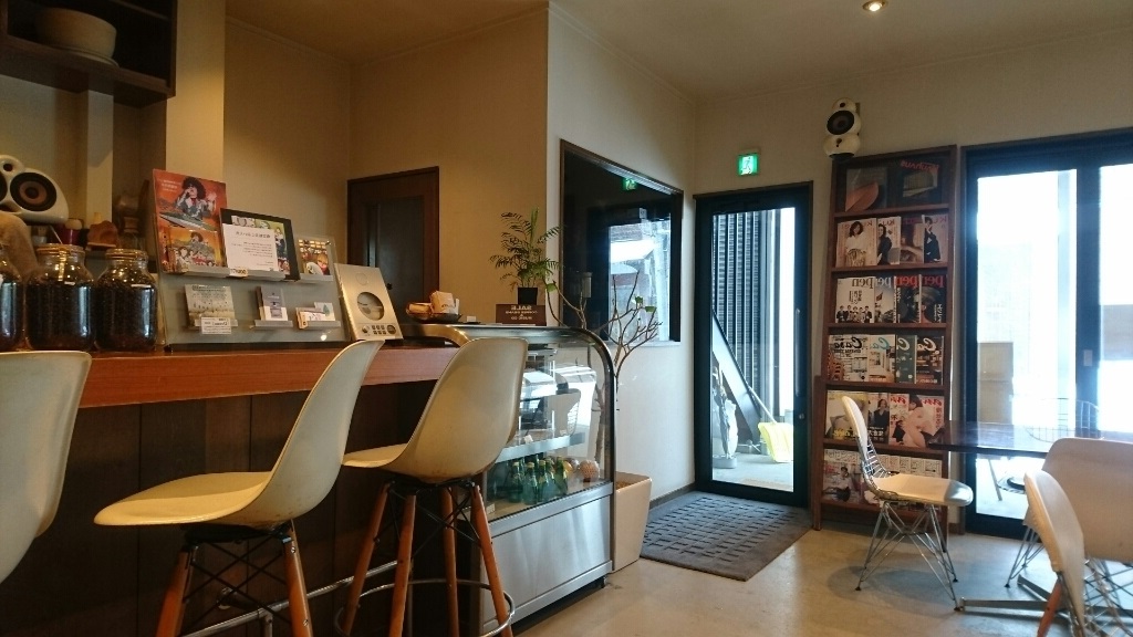 cafe TUTUの内観