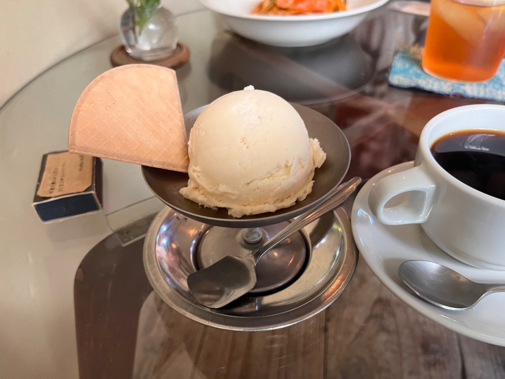 cafe minka（カフェミンカ） 神奈川県 緑に囲まれた静かな古民家カフェで、バニラアイスと珈琲のごほうび時間