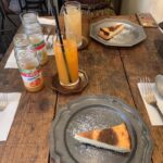 röti café 愛知県 アンティークな雰囲気漂う店内