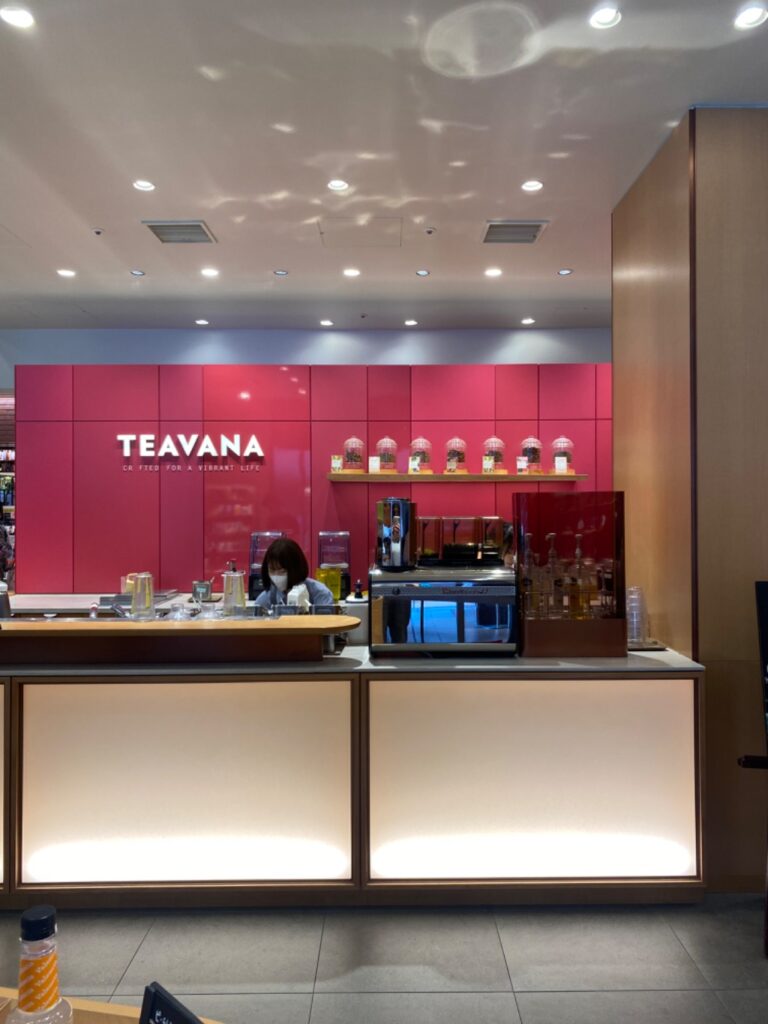 東京都 スターバックスコーヒー 恵比寿ガーデンプレイス センタープラザ B1店 テラス席のあるお茶専門のスタバ