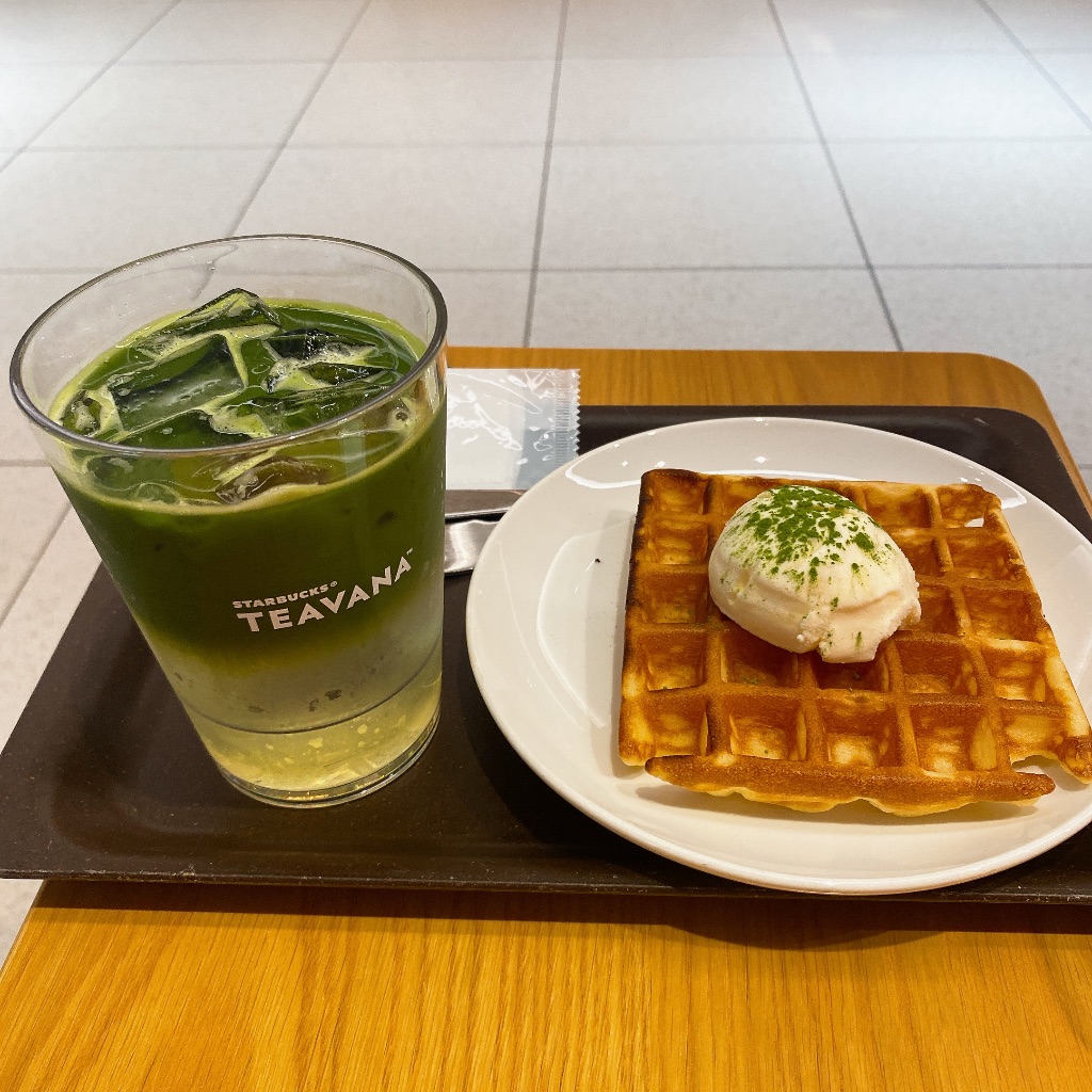 東京都 スターバックスコーヒー 恵比寿ガーデンプレイス センタープラザ B1店 テラス席のあるお茶専門のスタバ